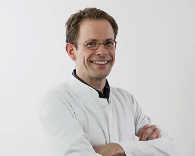 MEOCLINIC, Доктор - Дерматология - Tobias Forschner