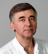 Институт сердца, Кардиохирург высшей категории, кандидат медицинских наук., заведующий отделением - Виктор Александрович Шевченко