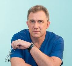 Офтальмологическая Клиника «Сфера», Хирург-косметолог - Доронин Владимир Анатольевич